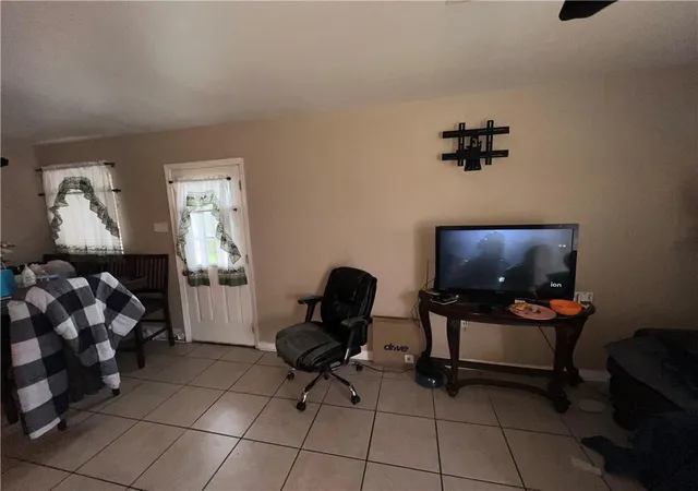 3rd image of 2125 Guerra Dr, Violet, LA 70092 | MLS# 2563884