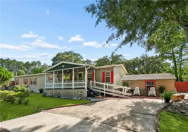 Photo 1 of Single family home for sale at 37410 E Pinehill Dr, Slidell, LA 70460 | MLS# 2562749 | Listing updated on 2026-08-02