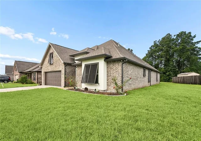 Photo 2 of Single family home for sale at 42465 Jasper Ln, Ponchatoula, LA 70454 | MLS# 2563609 | Listing updated on 2026-07-31