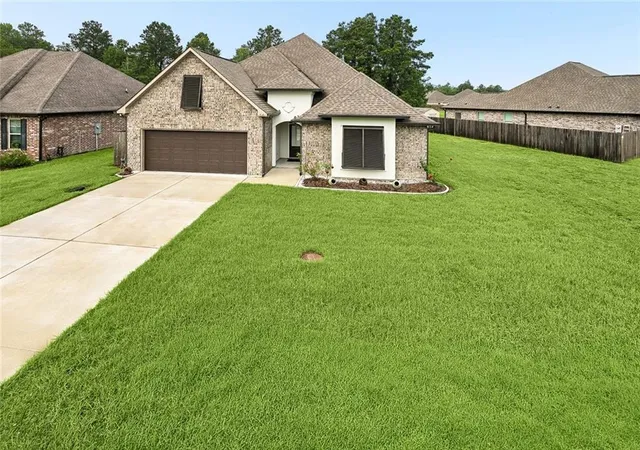 Photo 2 of Single family home for sale at 42465 Jasper Ln, Ponchatoula, LA 70454 | MLS# 2563609 | Listing updated on 2026-07-31