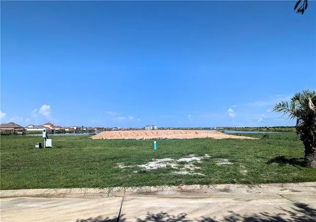 Photo 2 of Land for sale at 1132 E End Blvd, Slidell, LA 70461 | MLS# 2563875 | Listing updated on 2026-06-20