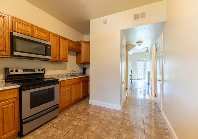 Homes for sale in New Orleans, LA | 8223 Edinburgh St, New Orleans, LA 70118 | MLS# 2563914