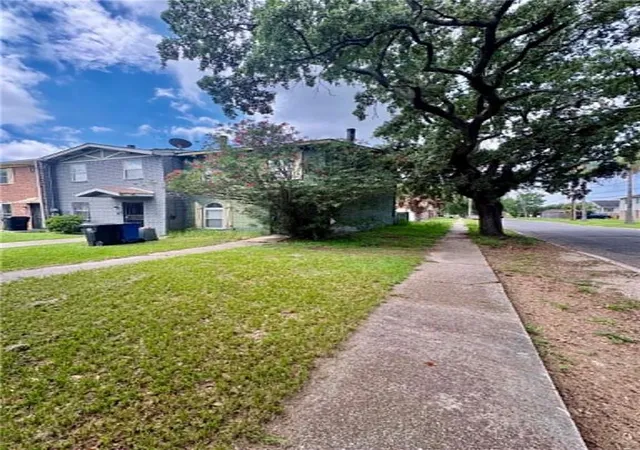 Homes for sale in New Orleans, LA | 4348 Paris Ave, New Orleans, LA 70122 | MLS# 2563933