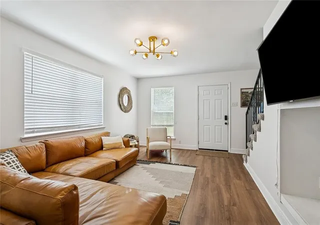 3rd image of 531 53 Papworth Ave, Metairie, LA 70005 | MLS# 2563764