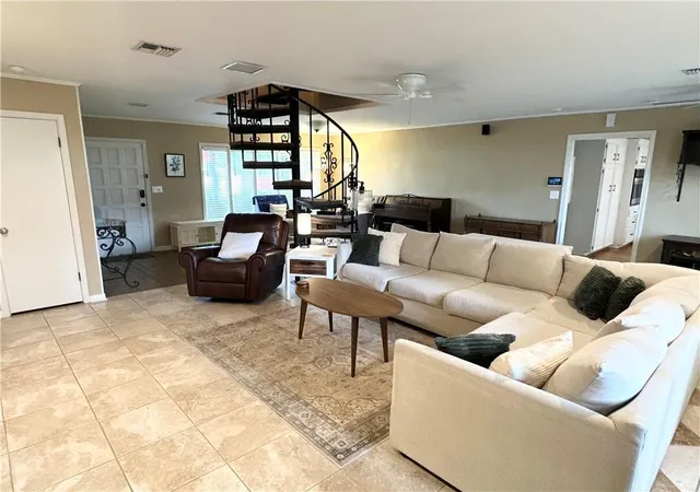 3rd image of 201 Aundria Dr, Lafayette, LA 70503 | MLS# 2563736