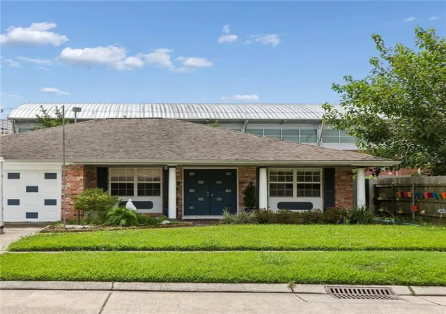 2nd image of 2621 Veronica Dr, Chalmette, LA 70043 | MLS# 2563620