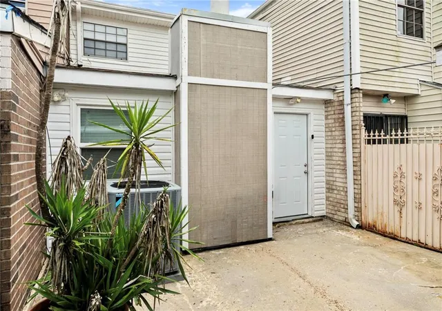 3rd image of 5290 Tullis Dr, New Orleans, LA 70131 | MLS# 2564008