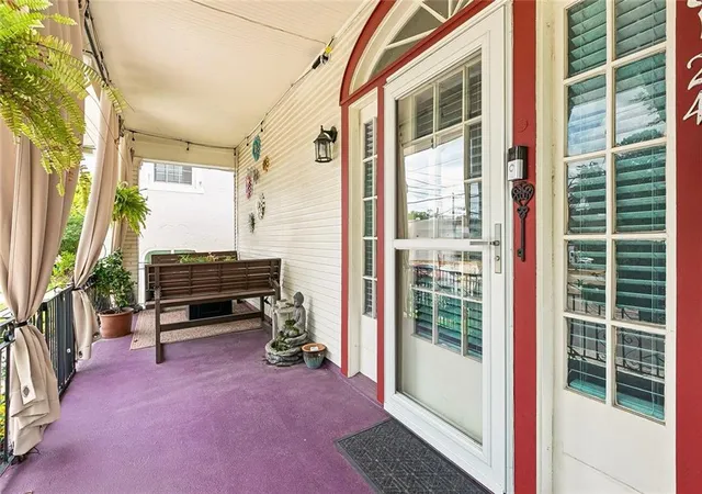 Homes for sale in New Orleans, LA | 8124 Zimpel St, New Orleans, LA 70118 | MLS# 2564050