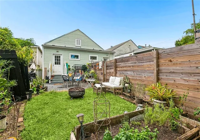 15th image of 2421 23 Columbus St, New Orleans, LA 70119 | MLS# 2563346