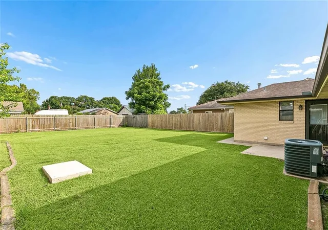 14th image of 2910 Delille St, Chalmette, LA 70043 | MLS# 2563860