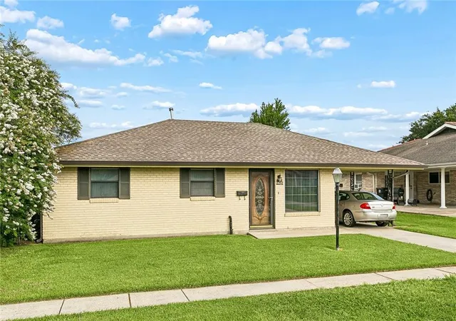 2nd image of 2910 Delille St, Chalmette, LA 70043 | MLS# 2563860
