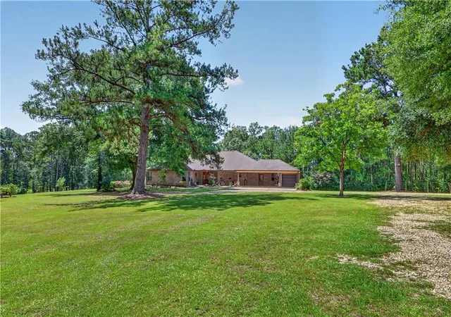 Homes for sale in Franklinton, LA | 16306 Christiansen Ln, Franklinton, LA 70438 | MLS# 2564037