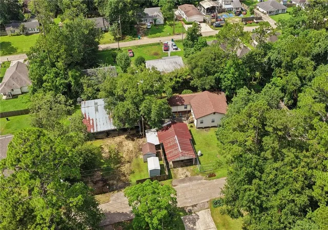 1st image of 1608 Franklin St, Mandeville, LA 70448 | MLS# 2564142