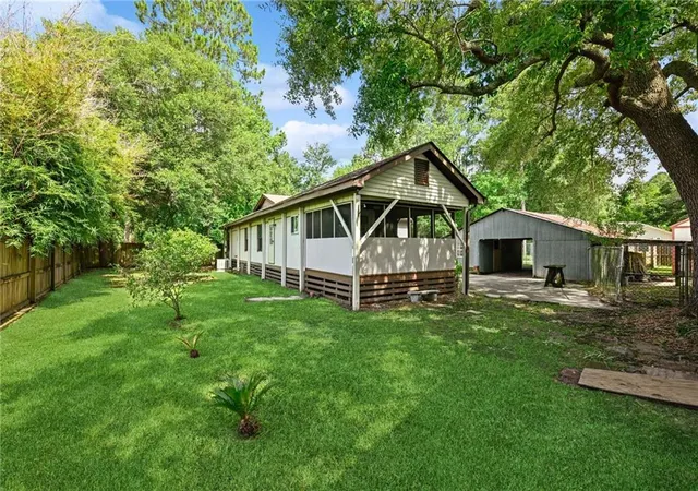 2nd image of 1608 Franklin St, Mandeville, LA 70448 | MLS# 2564142