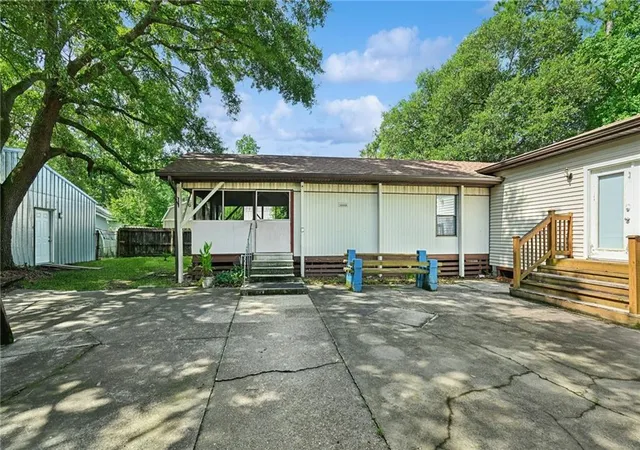3rd image of 1608 Franklin St, Mandeville, LA 70448 | MLS# 2564142
