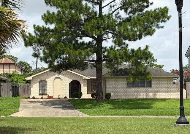 1st image of 786 Terry Pkwy, Gretna, LA 70056 | MLS# 2564020