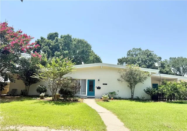 Homes for sale in Kenner, LA | 1211 Minor St, Kenner, LA 70062 | MLS# 2564102