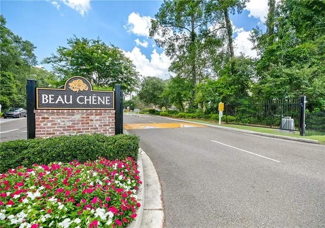2nd image of 970 Marina Blvd, Mandeville, LA 70471 | MLS# 2563965