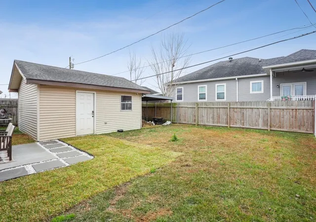 Homes for sale in Chalmette, LA | 3740 Charles Dr, Chalmette, LA 70043 | MLS# 2564279