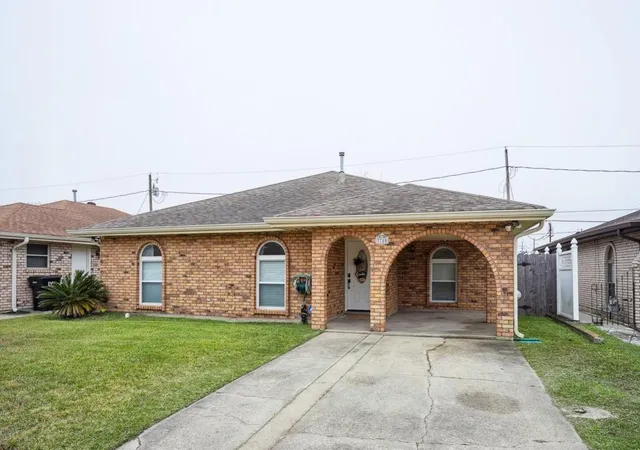 Homes for sale in Chalmette, LA | 3740 Charles Dr, Chalmette, LA 70043 | MLS# 2564279