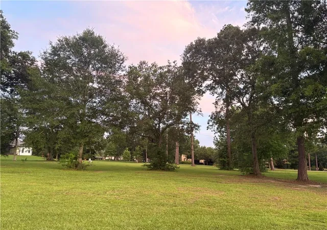 3rd image of 964 Great Southern Dr, Abita Springs, LA 70420 | MLS# 2564289