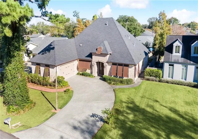 Photo 1 of Single family home for sale at 131 Colonial Clb Dr, New Orleans, LA 70123 | MLS# 2564247 | Listing updated on 2026-06-23