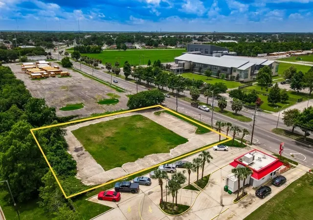 Photo 3 of Land for sale at 5571 Read Blvd, New Orleans, LA 70127 | MLS# 2564377 | Listing updated on 2026-06-23