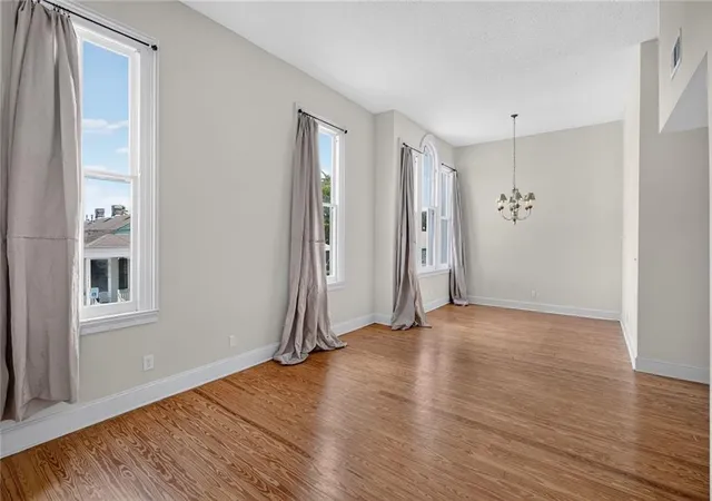 4th image of 4716 Annunciation St #2D, New Orleans, LA 70115 | MLS# 2563639