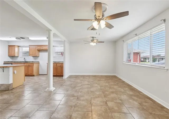 Photo 3 of Single family home for sale at 570 Dover Ln, Terrytown, LA 70056 | MLS# 2563433 | Listing updated on 2026-06-24