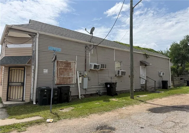 Photo 1 of Single family home for sale at 3201 Dryades St, New Orleans, LA 70115 | MLS# 2564484 | Listing updated on 2026-08-28