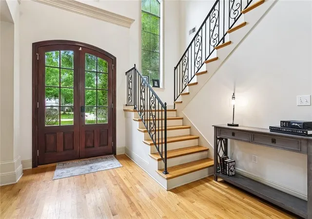 Photo 3 of Single family home for sale at 450 Steeple Pl, Mandeville, LA 70471 | MLS# 2562754 | Listing updated on 2026-08-29