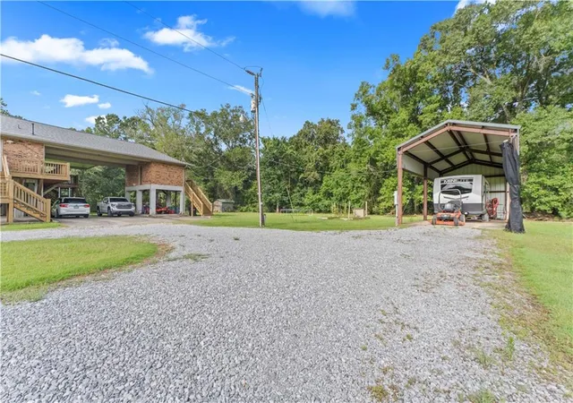 Photo 4 of Single family home for sale at 40047 N Thibodeaux Rd, Ponchatoula, LA 70454 | MLS# 2564424 | Listing updated on 2026-06-24