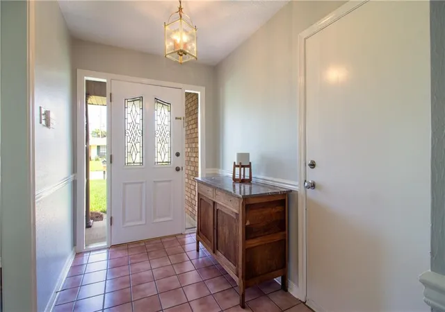 Homes for sale in Destrehan, LA | 16 Parlage Dr, Destrehan, LA 70047 | MLS# 2564513