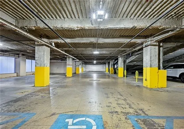 2nd image of 1111 Tulane Ave, New Orleans, LA 70112