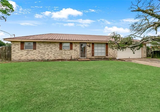 2nd image of 2713 Annette Dr, Marrero, LA 70072 | MLS# 2564526