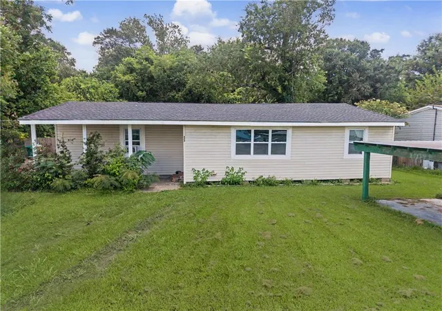 Homes for sale in Killona, LA | 333 Killona Dr, Killona, LA 70057 | MLS# 2564542