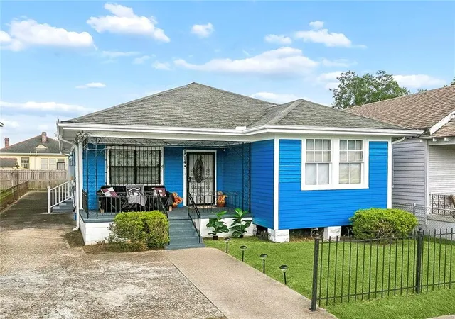 Homes for sale in New Orleans, LA | 1514 Congress St, New Orleans, LA 70117 | MLS# 2564361