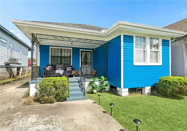 Homes for sale in New Orleans, LA | 1514 Congress St, New Orleans, LA 70117 | MLS# 2564361