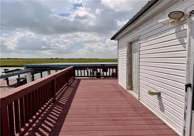 Homes for sale in Port Sulphur, LA | 519 Martin Ln, Port Sulphur, LA 70083 | MLS# 2564588