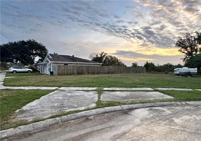 Homes for sale in Violet, LA | 2605 Shannon Dr, Violet, LA 70092 | MLS# 2564605
