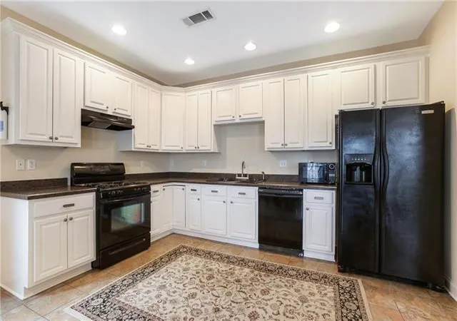 Listing Photo 5 - Condo for sale in building located at 8629 Zimple St, New Orleans, LA 70118 - Unit #8629