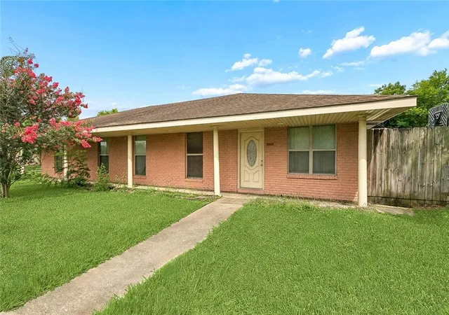 Homes for sale in Chalmette, LA | 2005 Marietta St, Chalmette, LA 70043 | MLS# 2564454