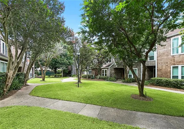 2nd image of 2 Spinnaker Ln, New Orleans, LA 70124 | MLS# 2562864