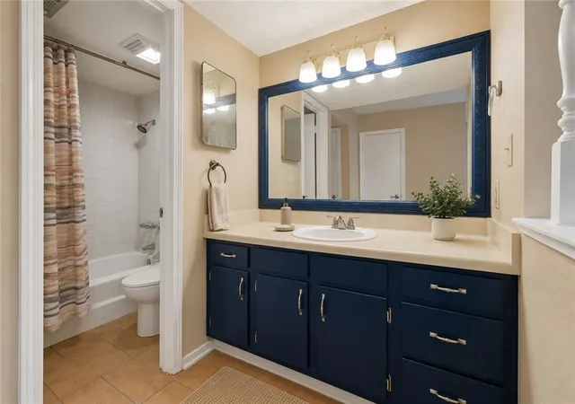 Homes for sale in Metairie, LA | 6320 Riverside Dr #350, Metairie, LA 70003 | MLS# 2564578