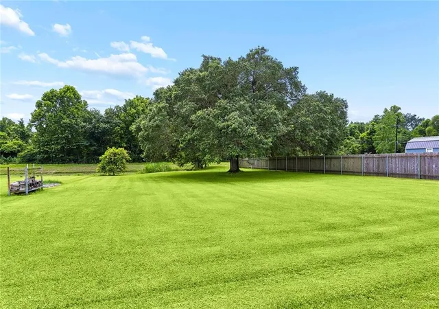 Photo 26 of Single family home for sale at 304 Somerset St, La Place, LA 70068 | MLS# 2564625 | Listing updated on 2026-08-29