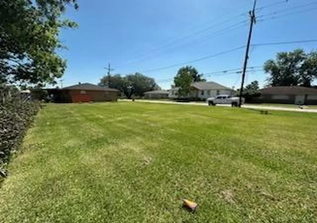 Homes for sale in Violet, LA | 2608 Guerra Dr, Violet, LA 70092 | MLS# 2564717