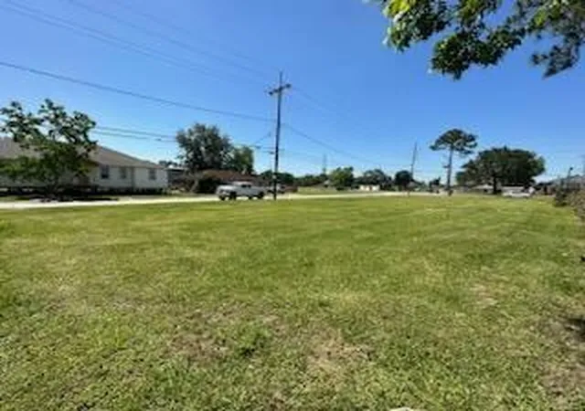 Homes for sale in Violet, LA | 2608 Guerra Dr, Violet, LA 70092 | MLS# 2564717