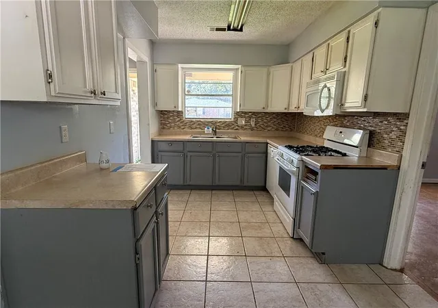 Homes for sale in Slidell, LA | 3838 Arrowhead Dr, Slidell, LA 70458 | MLS# 2564439