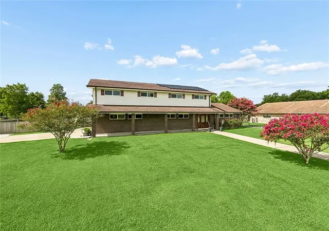 2nd image of 2948 Bayou Dr, Saint Bernard, LA 70085 | MLS# 2564779