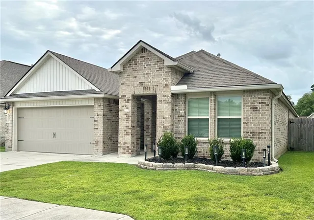 Homes for sale in Hammond, LA | 44105 Covington Ridge Dr, Hammond, LA 70403 | MLS# 2564807